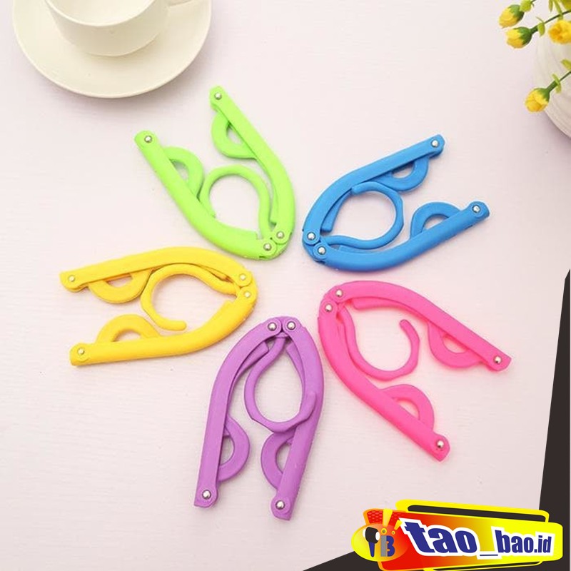 Hanger Lipat / Hanger Baju Lipat / Gantungan Baju Traveling / Hanger Baju Lipat Portable