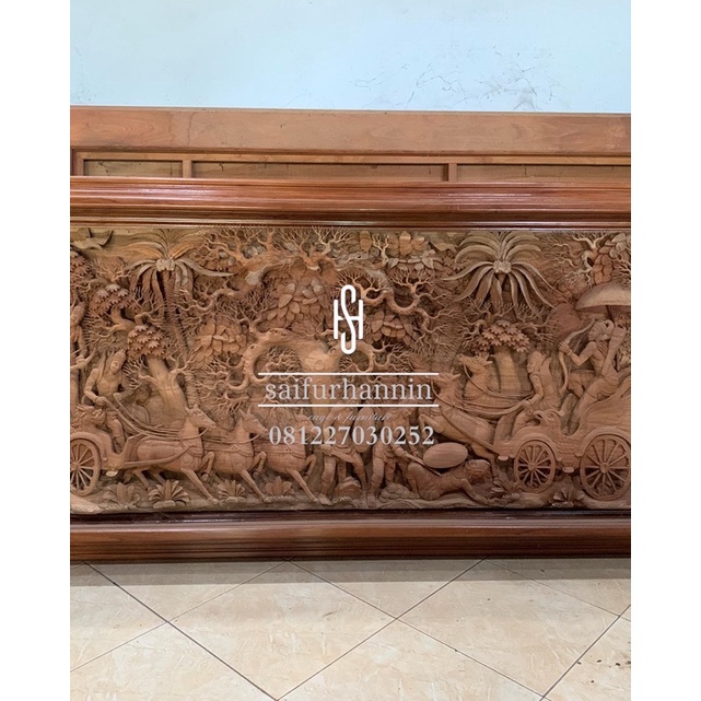 hiasan dinding motif karno tanding ukiran relief