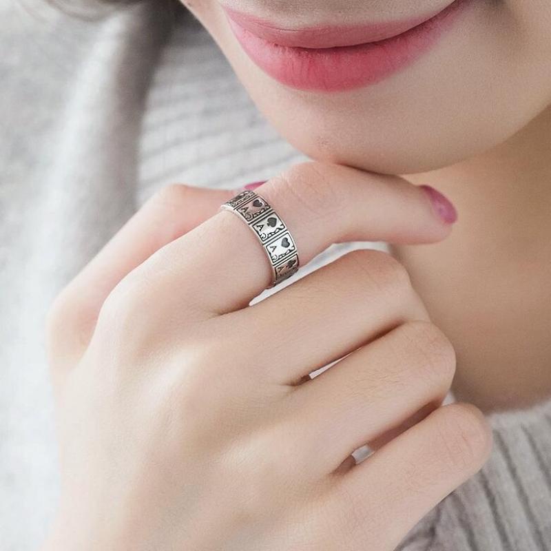 Cincin Model Terbuka Bahan Metal Desain Kartu As Sekop Kreatif Untuk Wanita ​Gelang Tangan Rantai Casual Untuk Pasangan / Pria / Wanita