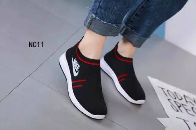 Promo Sepatu Slip On Wanita Nc 11