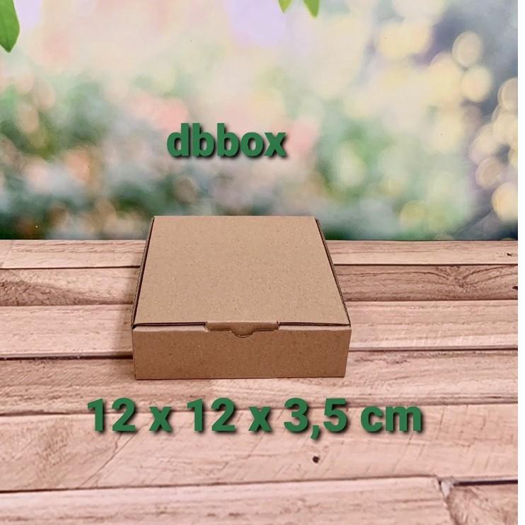 

tjry ( 10 pcs ) Kardus uk. 12x12x3,5cm...Die Cut untuk kotak Aksesoris dll, model box pizza Stock Terbatas