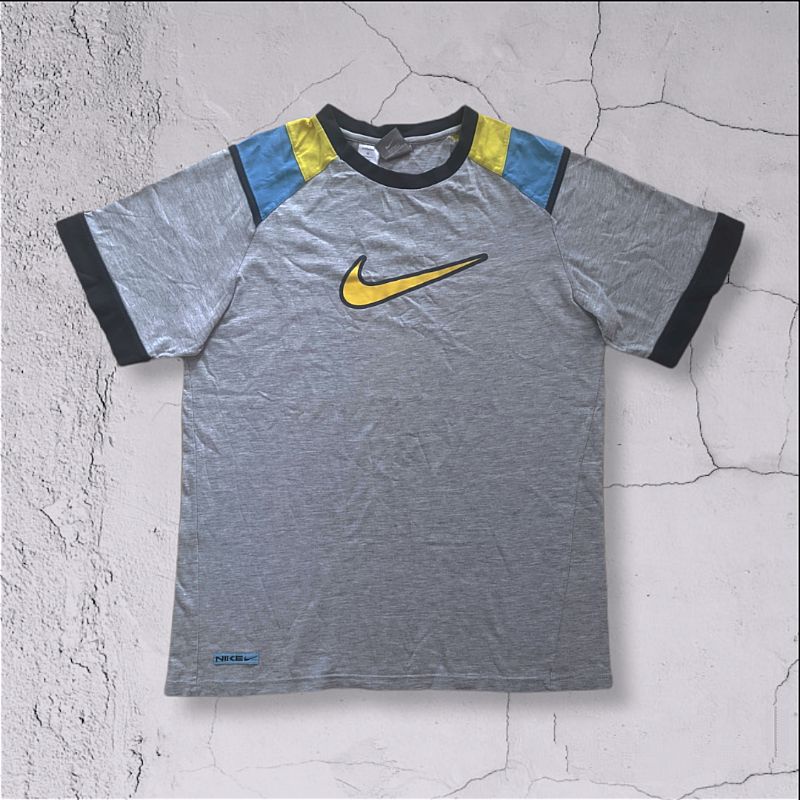 tshirt nike vtg 00s kaos vintage nike original