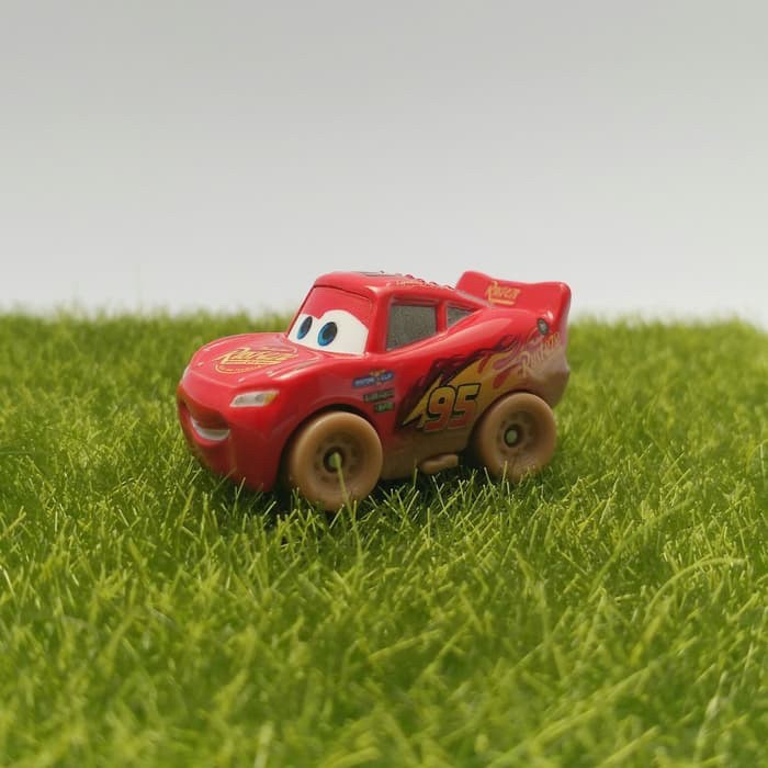Promo Disney Cars 3 Mini Racer - Muddy Lightning Mcqueen Limited