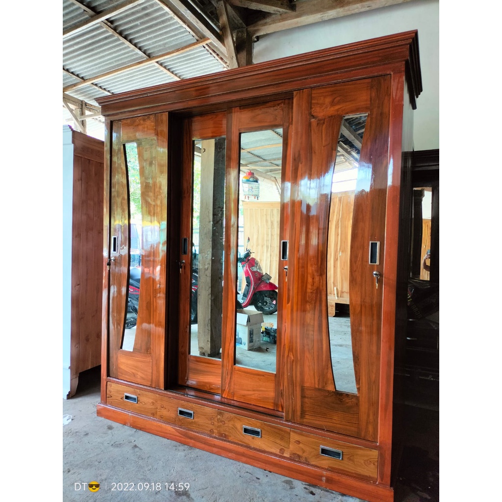 LEMARI PAKAIAN - LEMARI BAJU - LEMARI KAYU JATI 4 PINTU SLEDDING