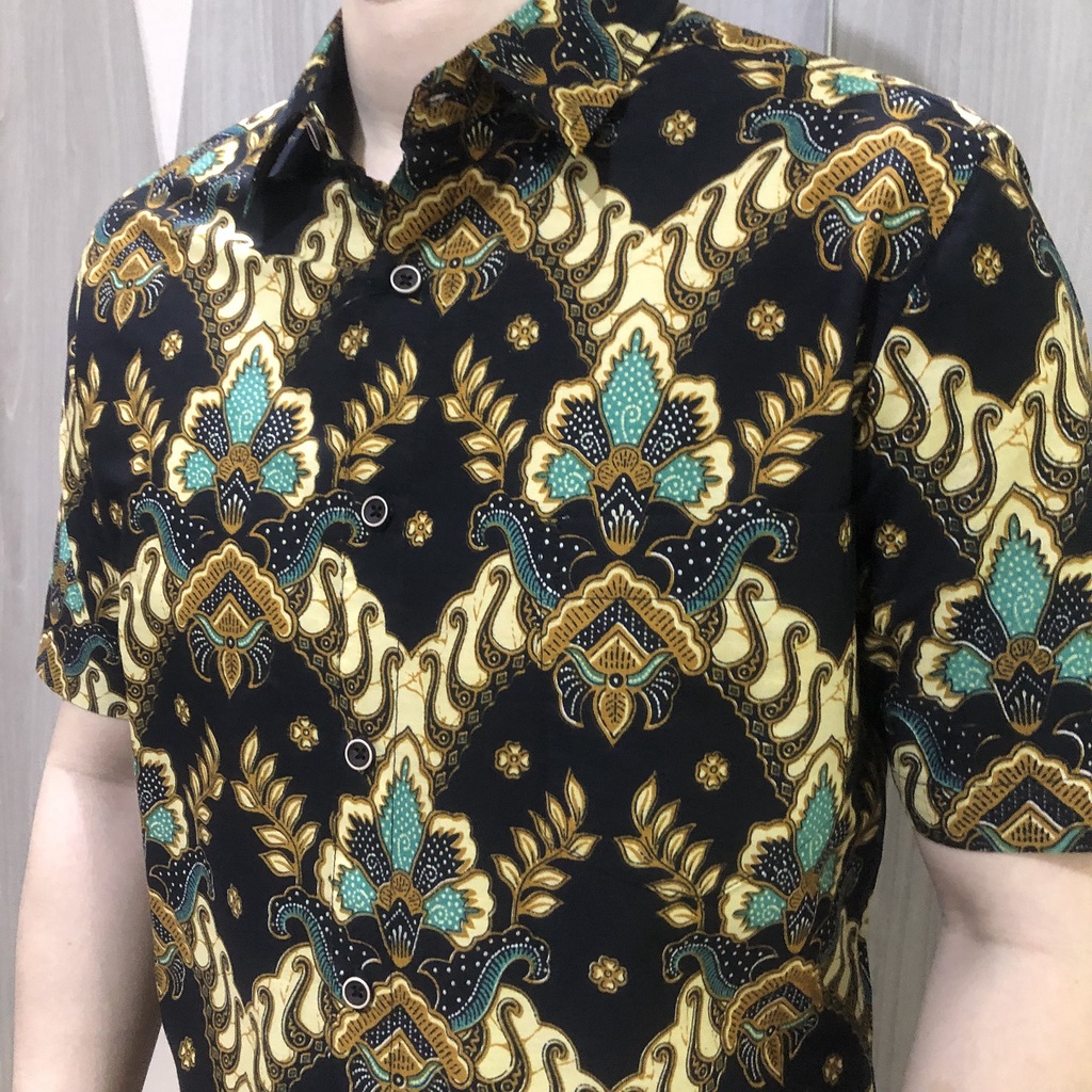 [GRIDLINE - S233] Kemeja Batik Pria Katun Lengan Pendek Slimfit Keren Modern Nyaman Adem Tebal