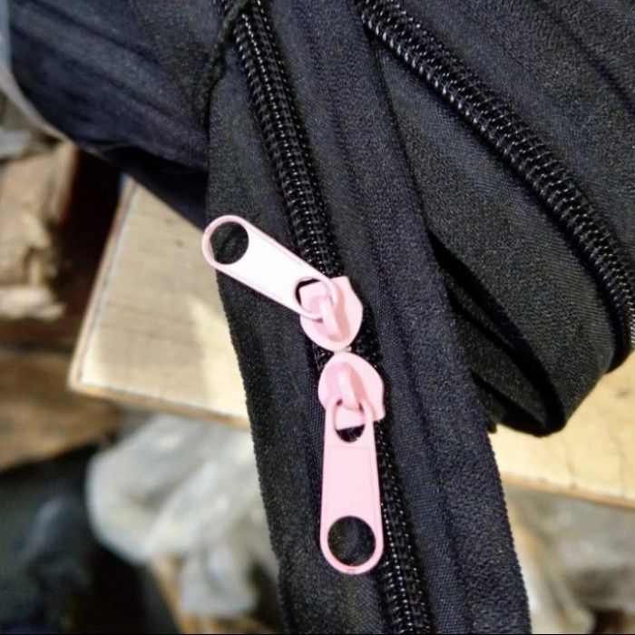 

Diskon Lanyard No.5 Hitam 50 Yard. Terlaris