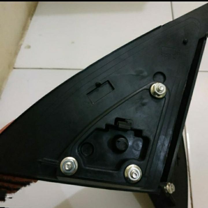 kaki spion DUDUKAN KAKI SPION AVANZA LAMA VVTI TAHUN 2005-2011