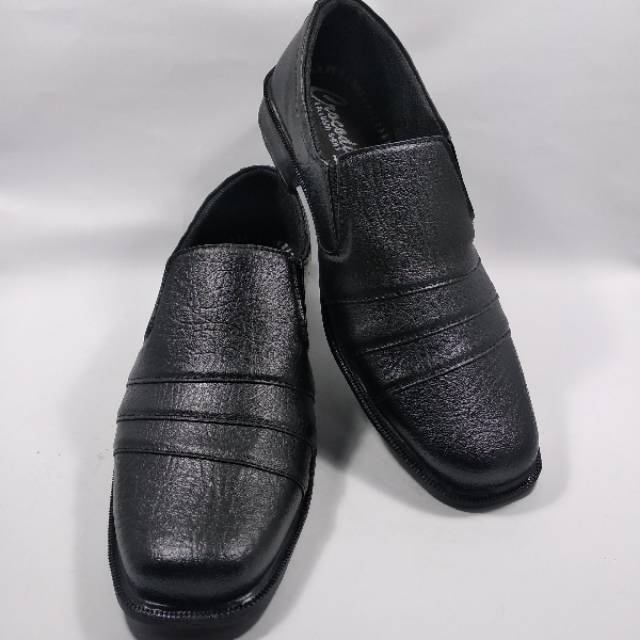 SEPATU PANTOPEL PANTOFEL FANTOVEL FANTOFEL SEPATU FORMAL KERJA HITAM CROCODILE