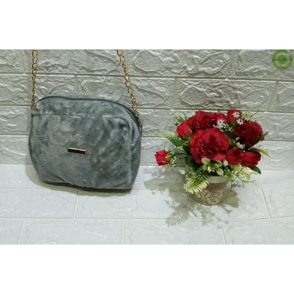 Abraar Kadabra Tas selempang wanita lucu Bahan bulu michele Tas Import Slingbag Terbaru AR33T