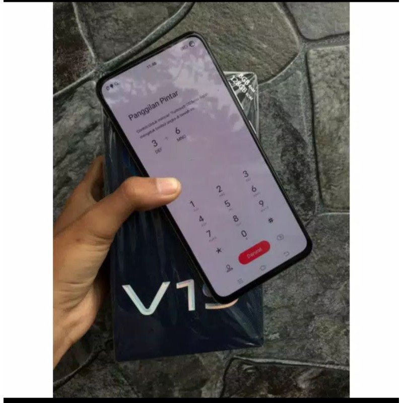 VIVO V19 ram 8/128 SECOND