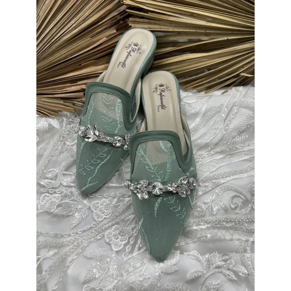 sepatu wanita maura sage green tinggi 3cm tahu