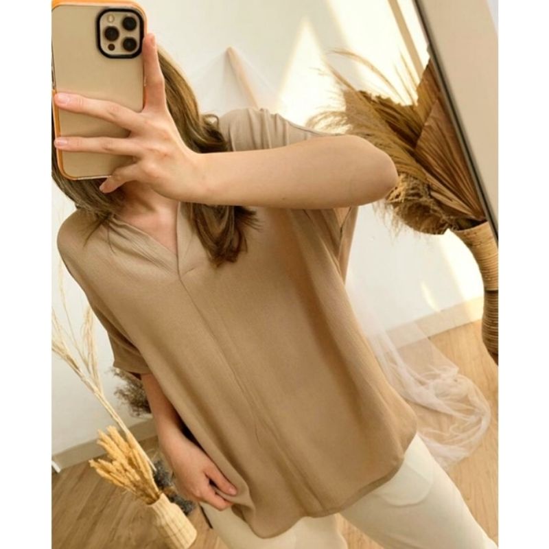 Mine Blouse Crinkle Pendek Ld 110 / Blouse Vneck Crincle Premium