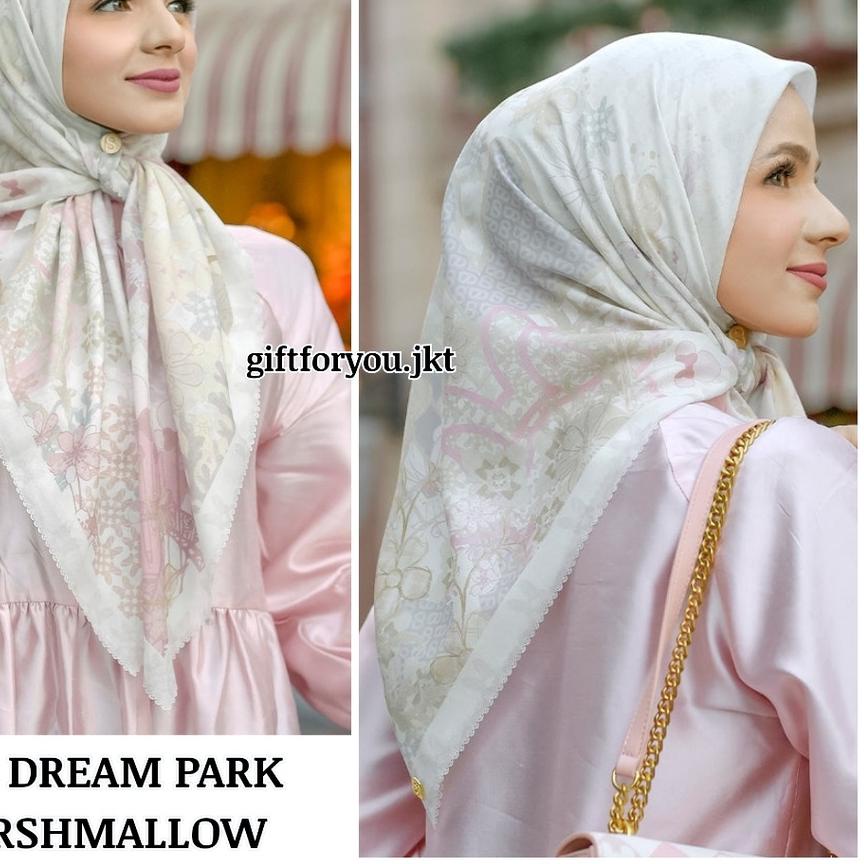 Pasti Update Buttonscarves Disney The Dream Park Series Voal / Satin Square XL Syar'i /Regular Origi