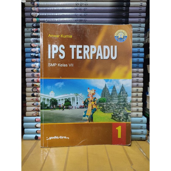 Buku ips terpadu untuk SMP kelas 1 VII 7 kurikulum 2013 edisi revisi 2016 yudhistira
