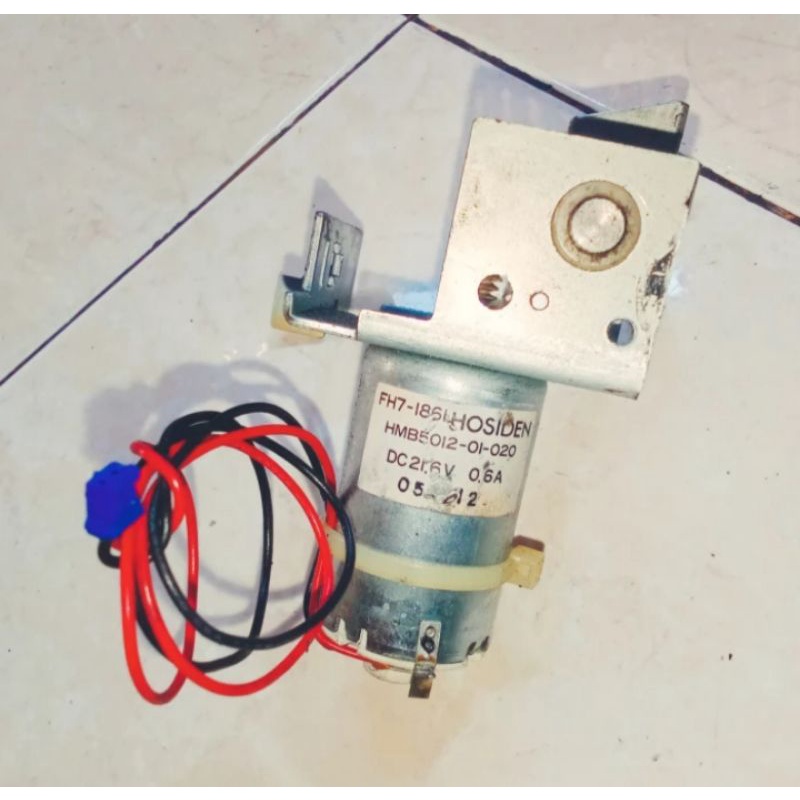 Motor DC Hosiden FH7-1861 0.6 Amp motor gearbox 12-21vdc