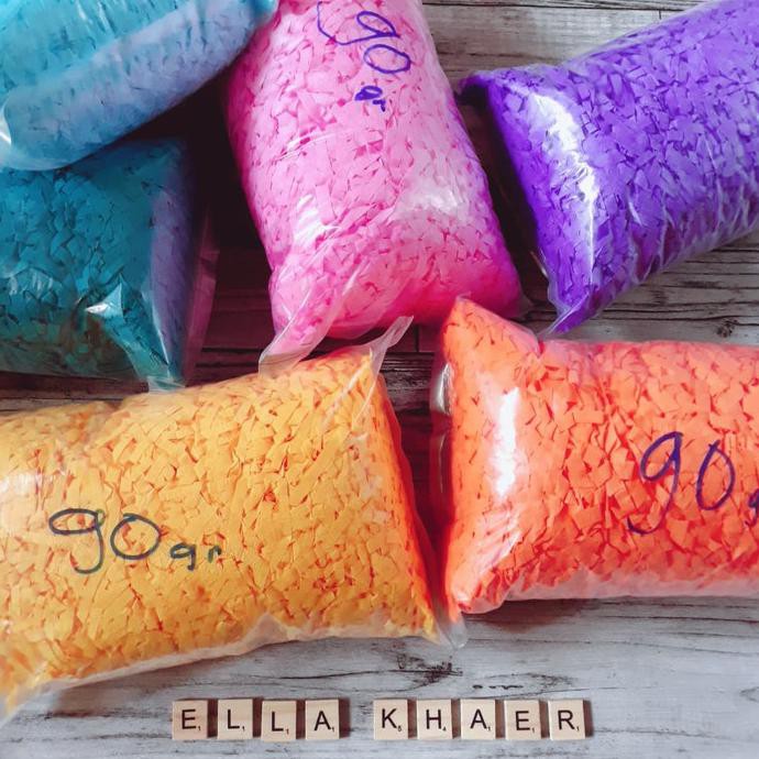 

Tadahan Kotak Kado Hampers Hadiah Kertas Potong Krep Creepe Wrap Tokotaraka94