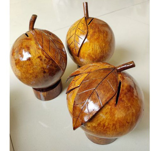 celengan batok kelapa