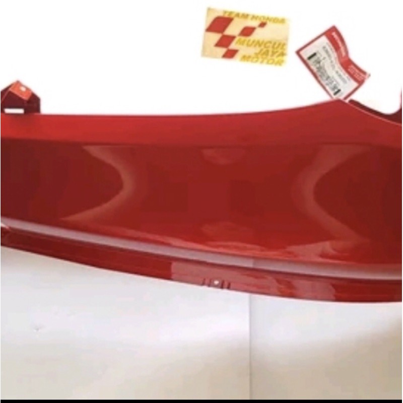 Tebeng Cover Body Belakang Kanan  Spacy Merah CSR 83500-KZL-930ZD