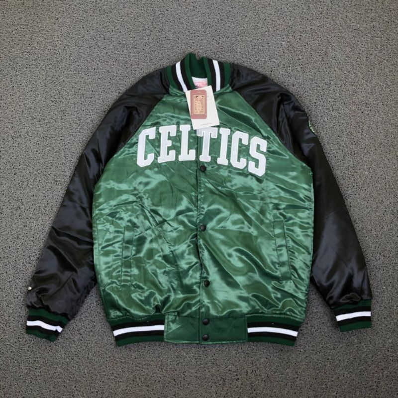JAKET BOOMBER MITCHELL & NESS CELTICS BOSTON LIMITED EDITION