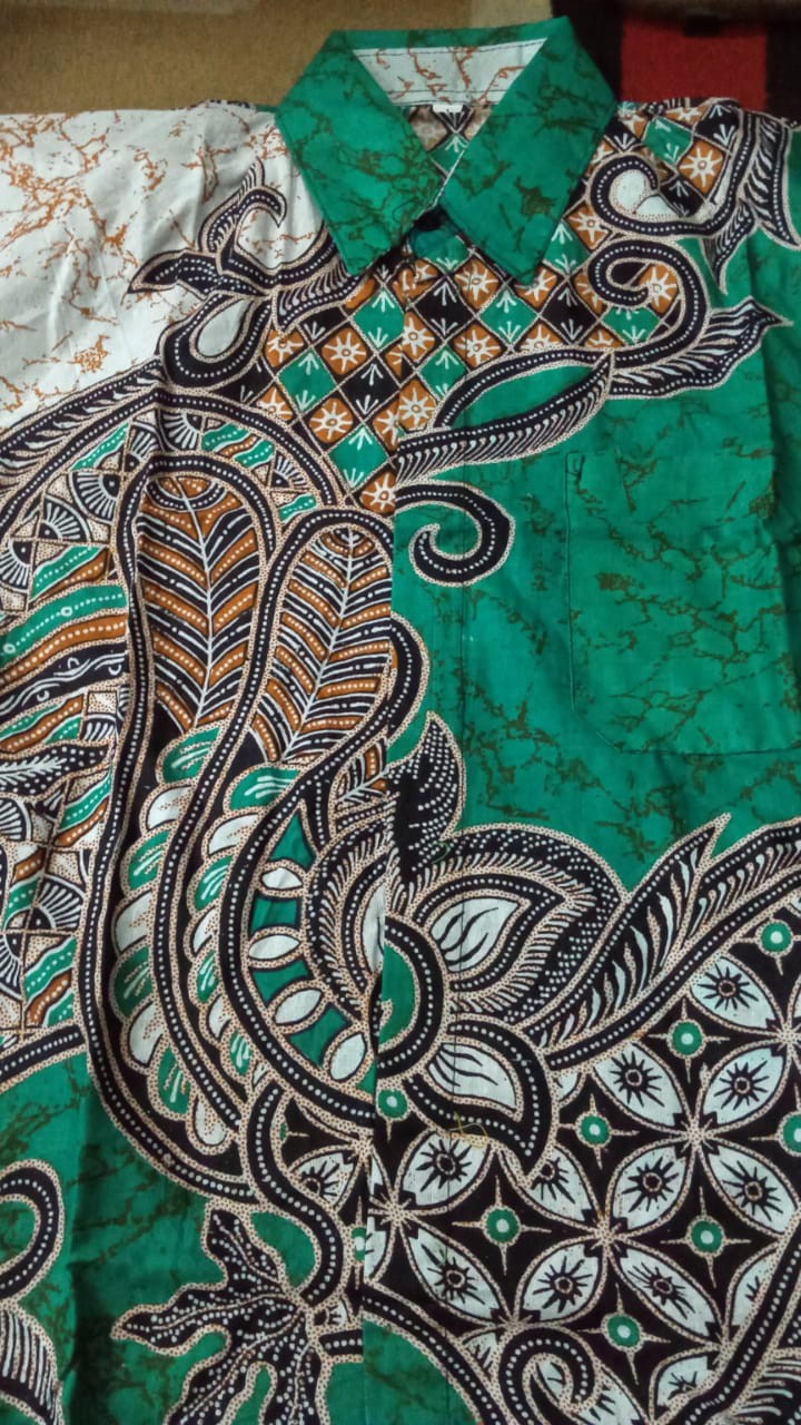 Kemeja Batik Pria Lengan Pendek Buntut Nogo