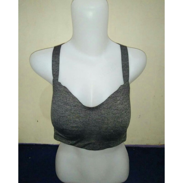 [THRIFT] UNIQLO SPORTS BRA SIZE XL