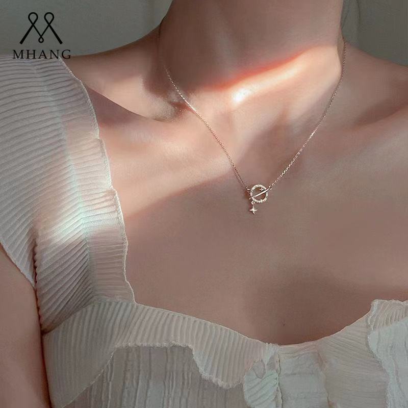 Kalung Rantai Dengan Liontin Bentuk Planet Aksen Berlian Gaya Vintage Korea Untuk Wanita