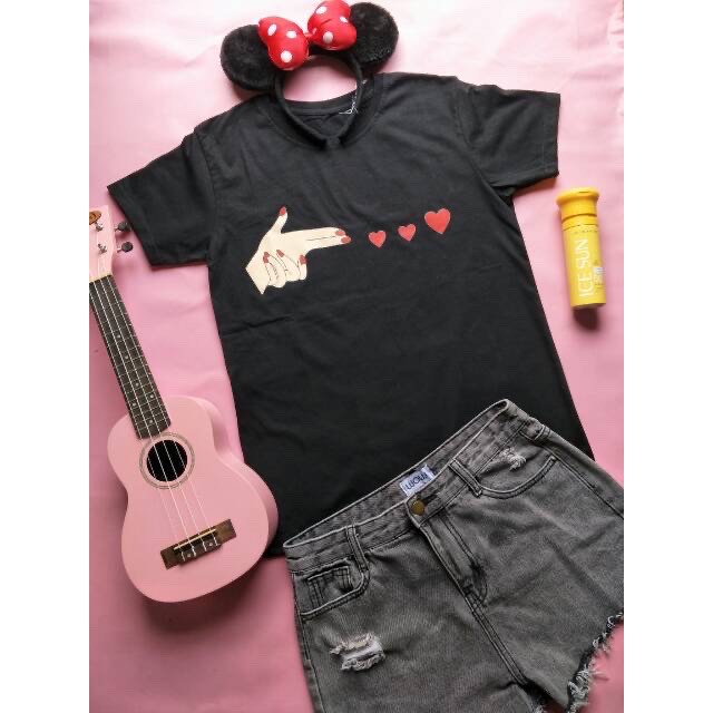 atasan wanita / premium / Tumblr tee / T-Shirt / Kaos Cewek shoot love murah  / baju wanita