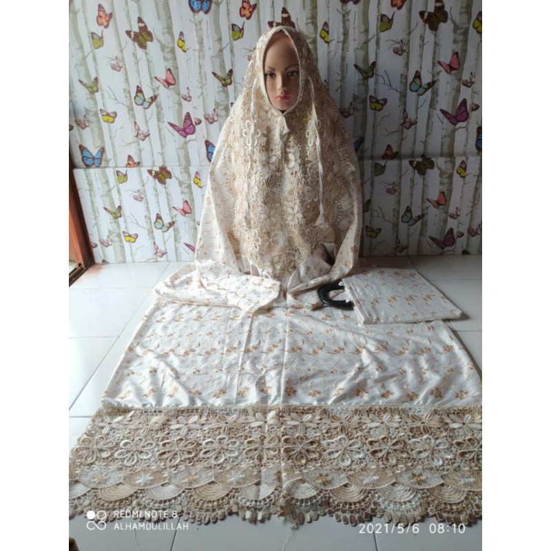 mukena terusan sutra prada