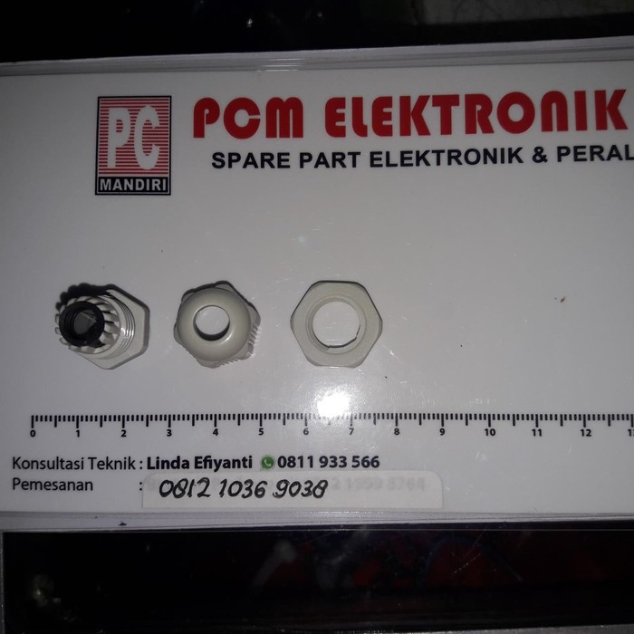 New kabel gland PG-7 putih