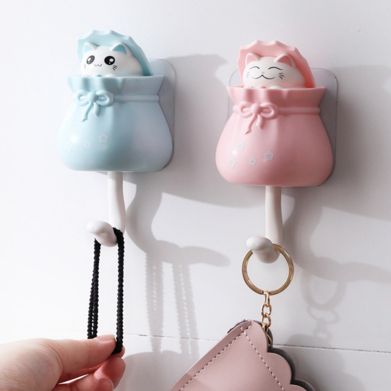 Household Cartoon Cat Decorative Hooks /Lucky Cat Strong Sticky Hook/Space Saving Simple Storage Holder/Bathroom Kitchen Coats Bag Hats Towels Key Rack / Home Office Multifunction Wall Racks