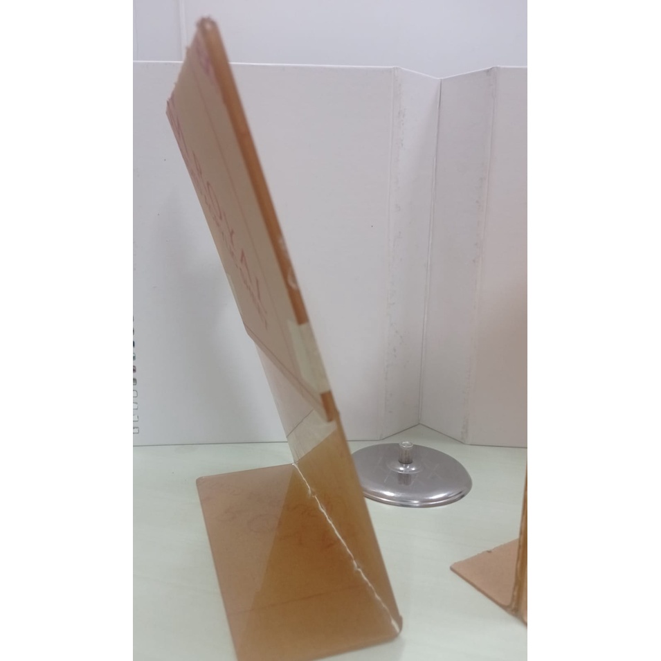 

AKRILIK UK A5 - COCOK UNTUK TEMPAT BARCODE, QRIS, NO MEJA, FOTO DLL - POLOS