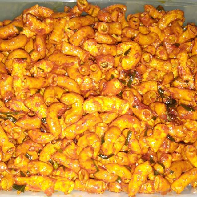 

Makaroni Pipa Balado dan balado pedas Ndowere Temanggung