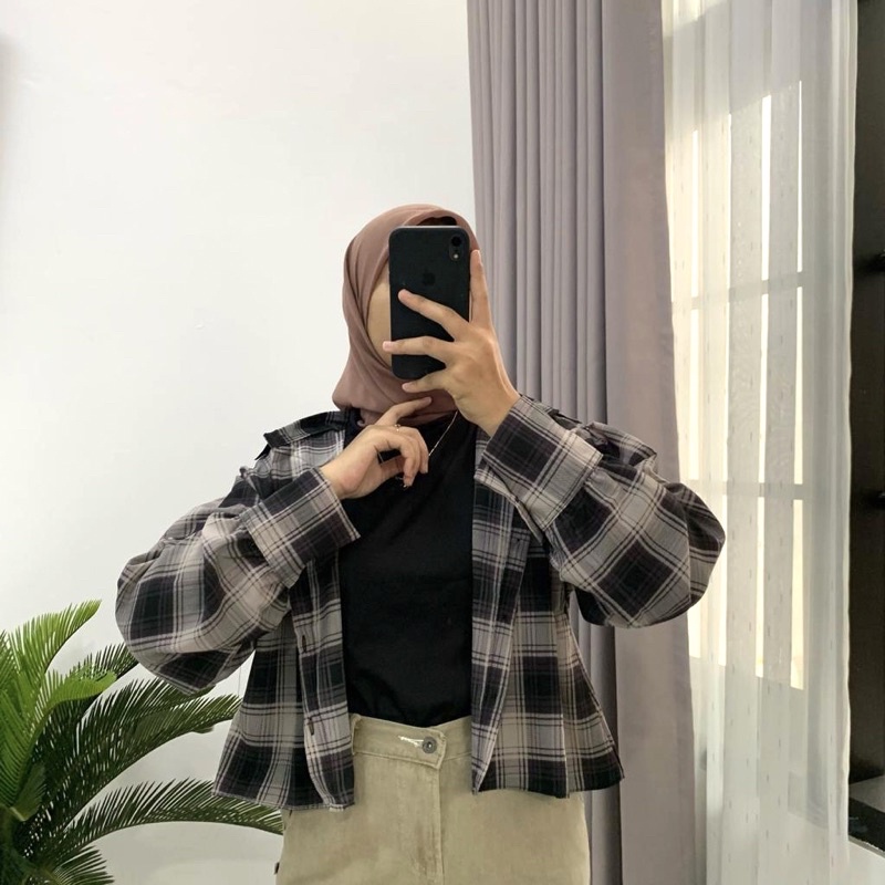 grosir_solo || KEMEJA NUMMA CROP TARTAN SHIRT / KEMEJA WANITA KOTAK OVERSIZE / KEMEJA CROP OVERSIZE