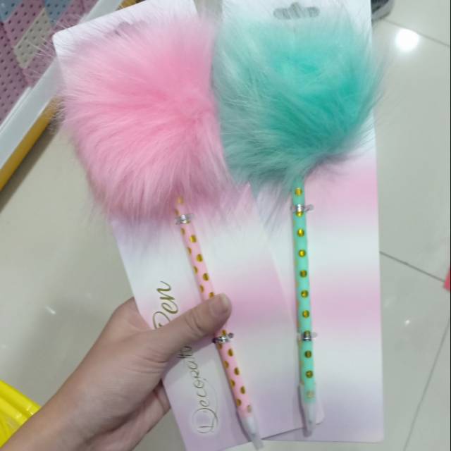 Pulpen pena bulu pom pom motif polkadot