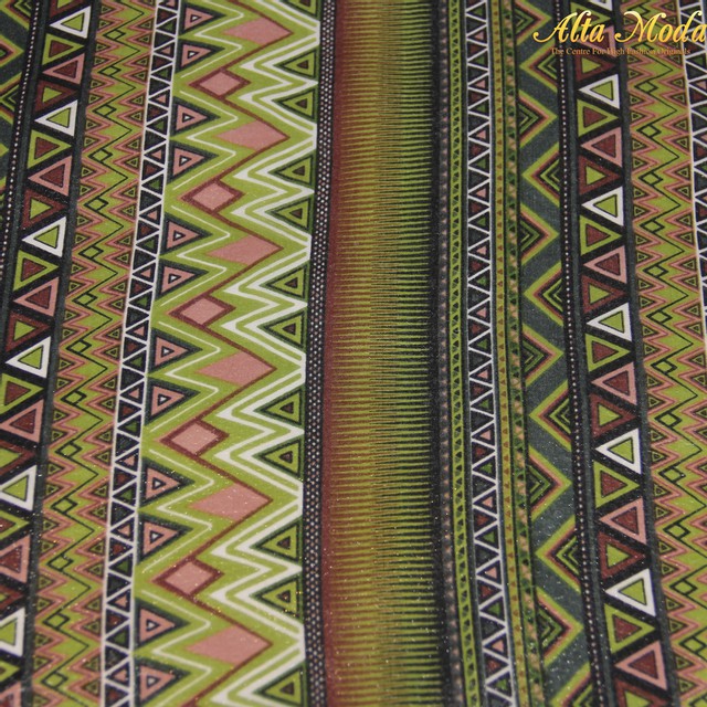 

Alta Moda Printed Chiffon Motif Tribal Hijau (1M)