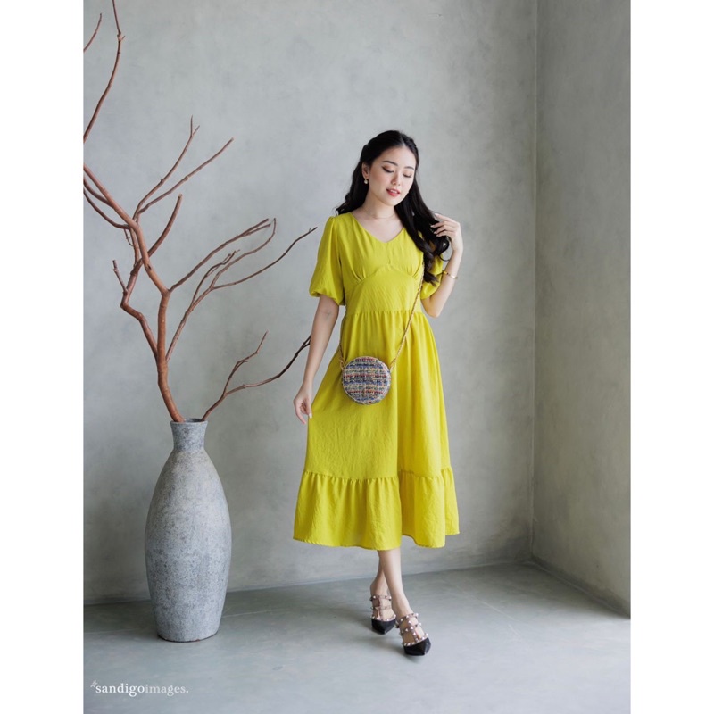 Moa Midi Dress / Dress Wanita / Dress Midi Polos / Dress Midi / Dress Kondangan