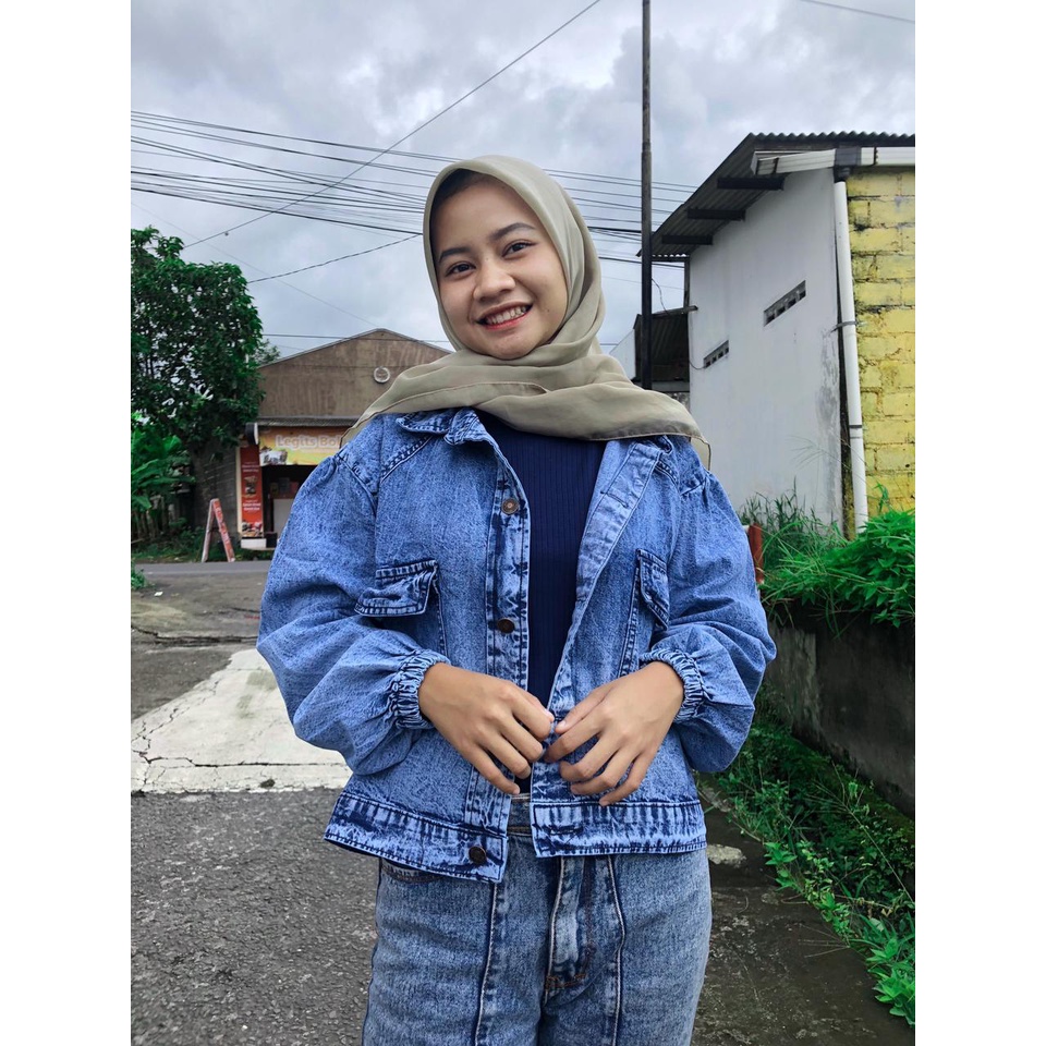 Helina Jaket Jeans Saku Tutup Denim Jaket Over Lengan Kerut - Mario Jaket