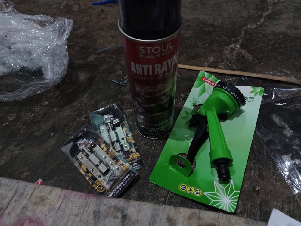 Selot Pintu Jendela   / Grendel Fawi Kuning 2 Inch / 2