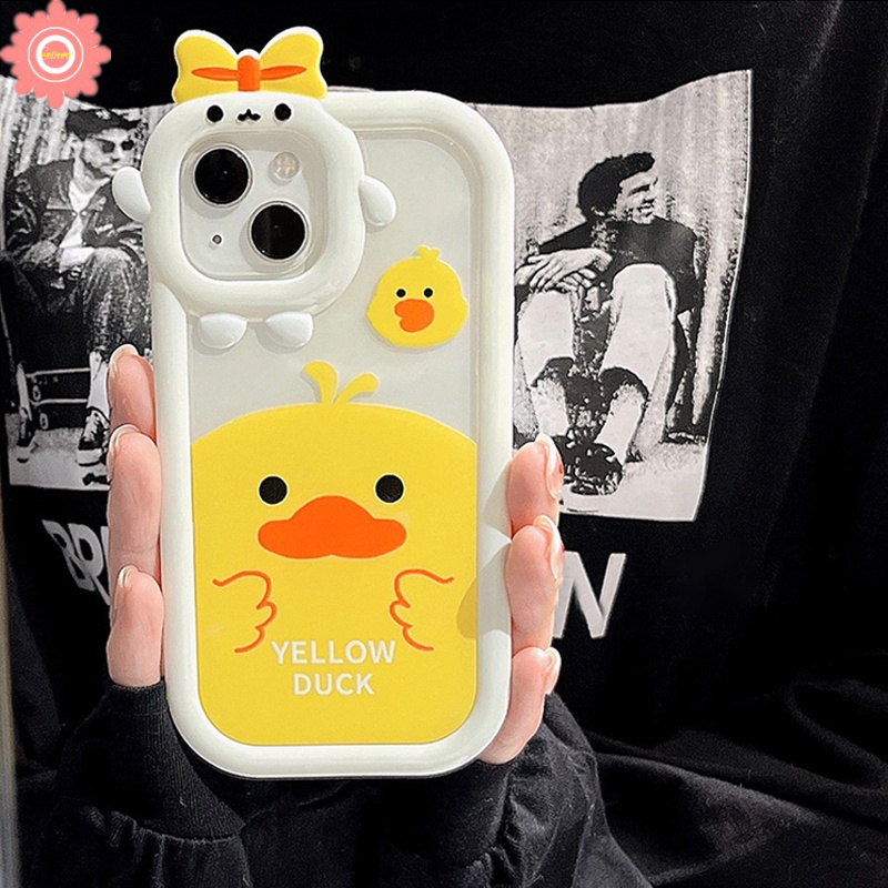 Case Desain Bebek Kuning Aksen Pita Untuk Oppo A17 A15 A7 A5S A12 A1K A17K A3S A12E A53 A74 A95 A16K A16E A52 A9 A17K A3S A12E A54 A57 5F A56 Az A6 A6 A6A A53 A7 Ic A31 A16