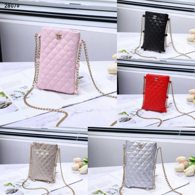 S Chanel Hand Phone📱Bag With Chain Crossbody.....
Kode 2807#