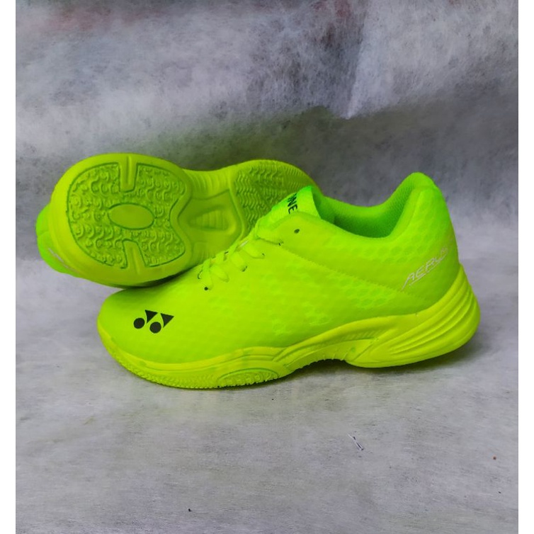 sepatu yonex aerus power cushion aerus 3 sepatu yonex mid pria part 1