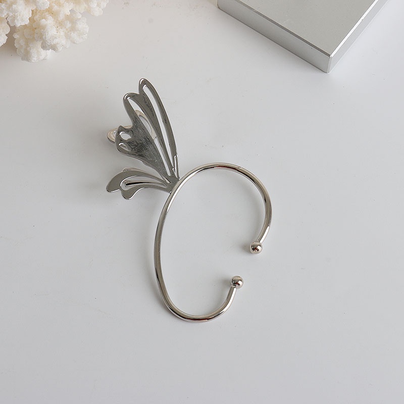 Anting Kait Bentuk Kupu-Kupu Bahan Metal