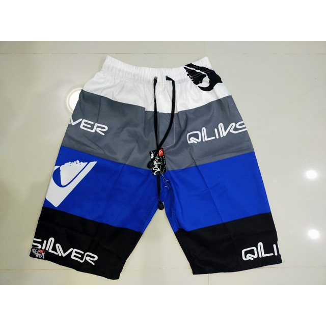 Celana pendek Quicksilver