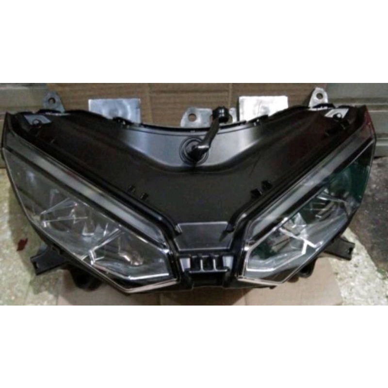 lampu depan refektor cbr 150r ckd