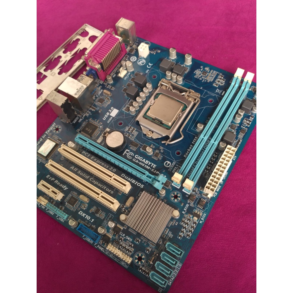 Paket Intel Core i3 Gen3 3.30Gz ft Motherboard Gigabyte GA-H61M-S2P-R3