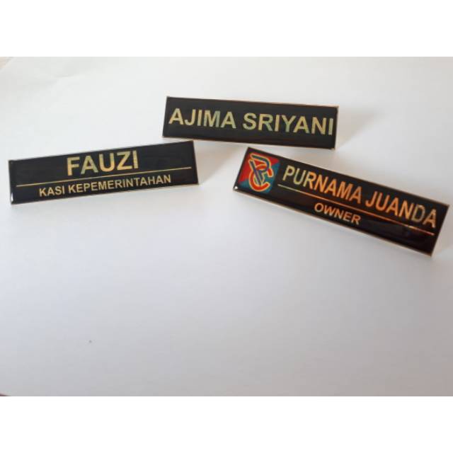 

Name Tag, Nama Dada