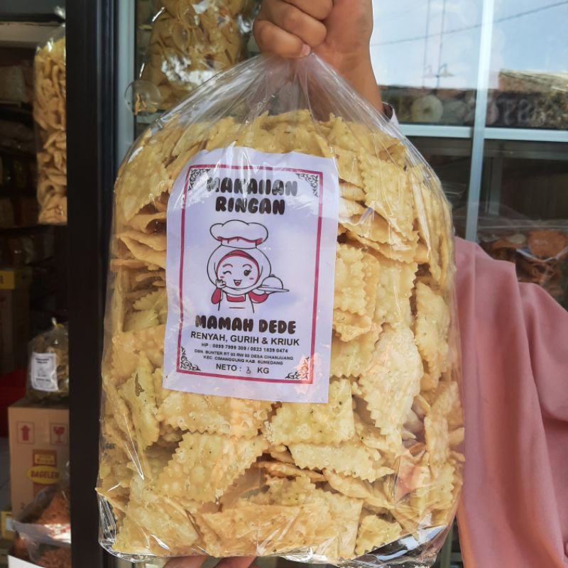 

Keripik Pangsit Bawang