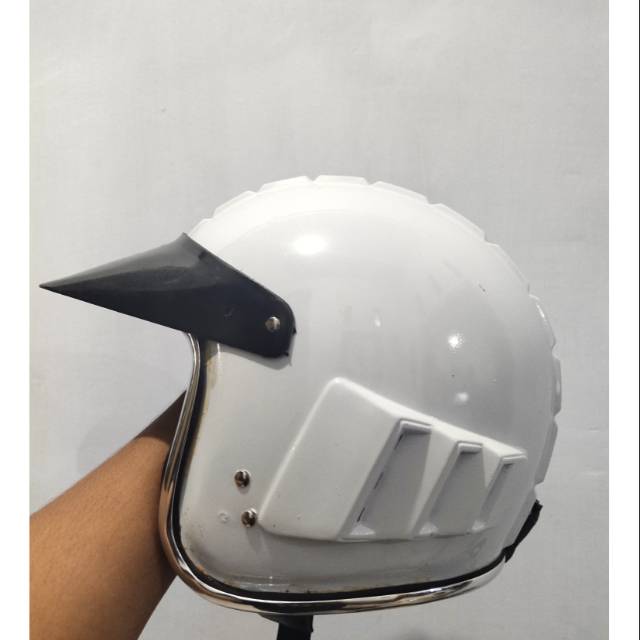 Helm Robot Gading