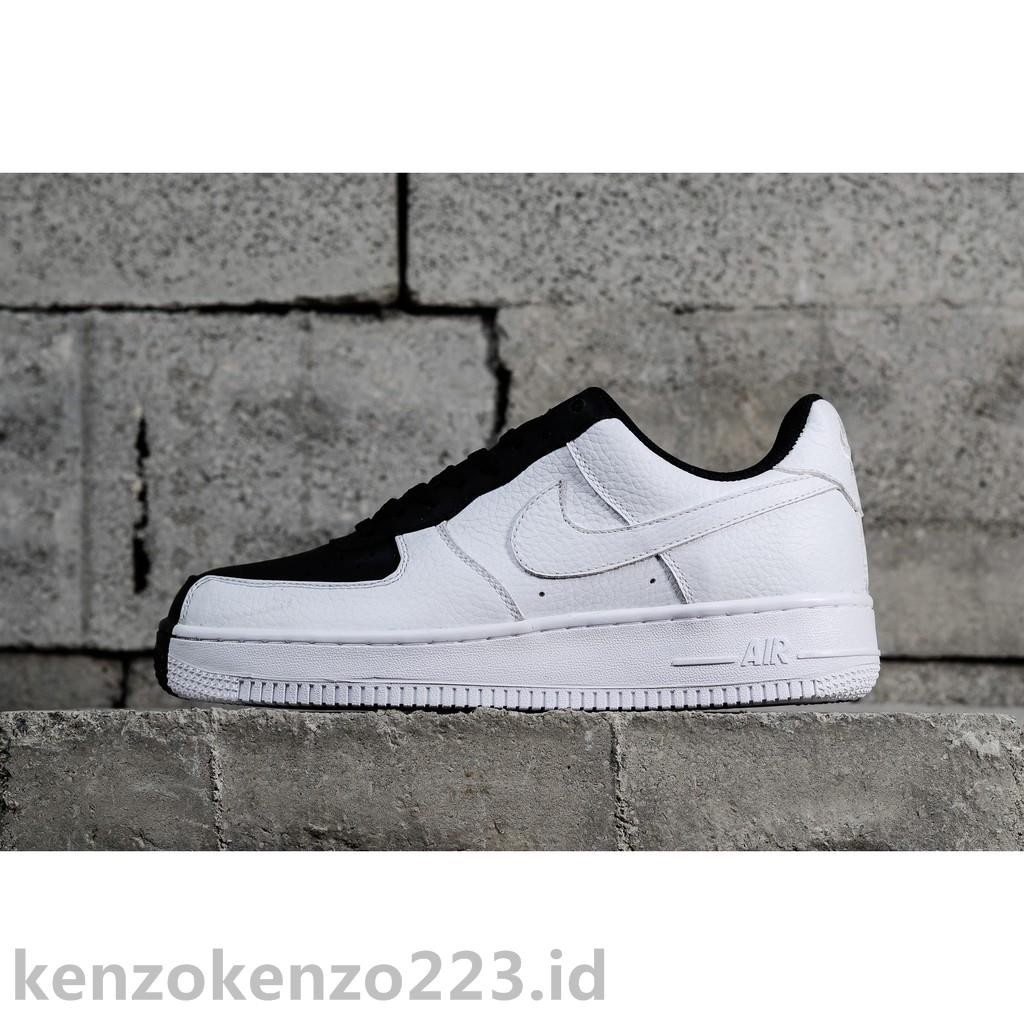 Sepatu Sneakers Casual Pria Model Nike Air Force 1 07 Yin Yang Tai Chi Warna Hitam Putih Shopee Indonesia