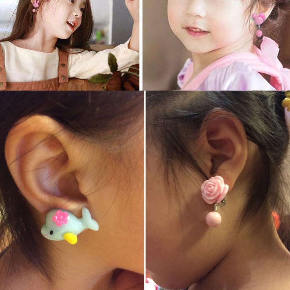 Timekey 7 Pasang / set Anting Klip Telinga Anak Perempuan Desain Hewan / Bunga / Mickey / Hello Kitty A2K2